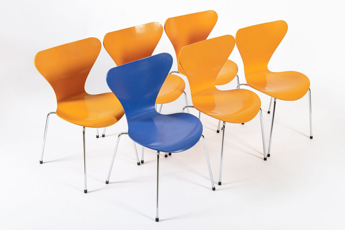Danish Modern Dining Chairs Series 7 by Arne Jacobsen for Fritz Hansen