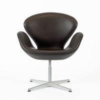 Mid Century Danish Modern Brown Swan Chair by Arne Jacobsen for Fritz Hansen