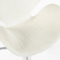 Mid Century Danish White Swan Chairs by Arne Jacobsen for Fritz Hansen 1960s, 2 Avail