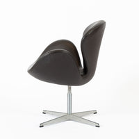 Mid Century Danish Modern Brown Swan Chair by Arne Jacobsen for Fritz Hansen