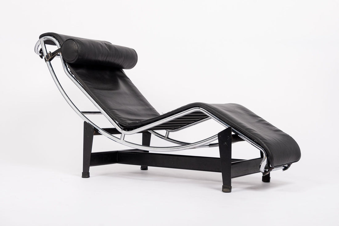 Cassina Black Leather LC4 Chaise Lounge Chair by Le Corbusier