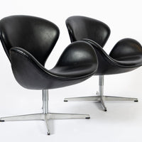 Mid Century Danish Black Leather Swan Chairs by Arne Jacobsen for Fritz Hansen