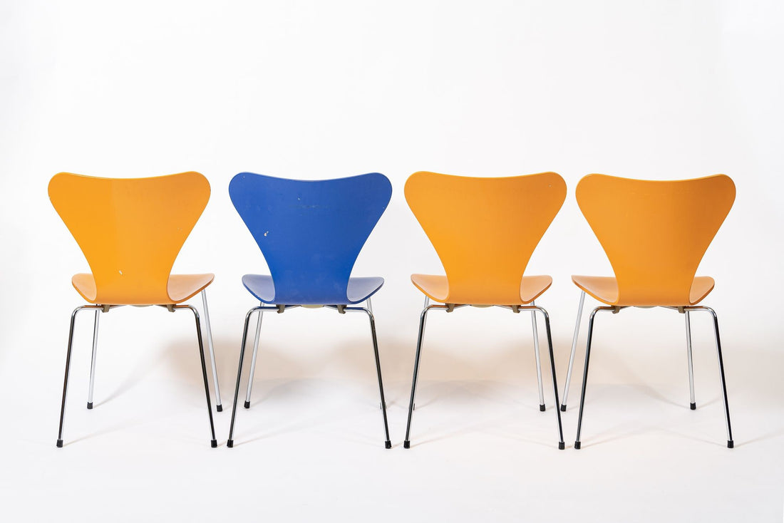 Danish Modern Dining Chairs Series 7 by Arne Jacobsen for Fritz Hansen