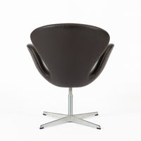 Mid Century Danish Modern Brown Swan Chair by Arne Jacobsen for Fritz Hansen