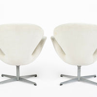 Mid Century Danish White Swan Chairs by Arne Jacobsen for Fritz Hansen 1960s, 2 Avail