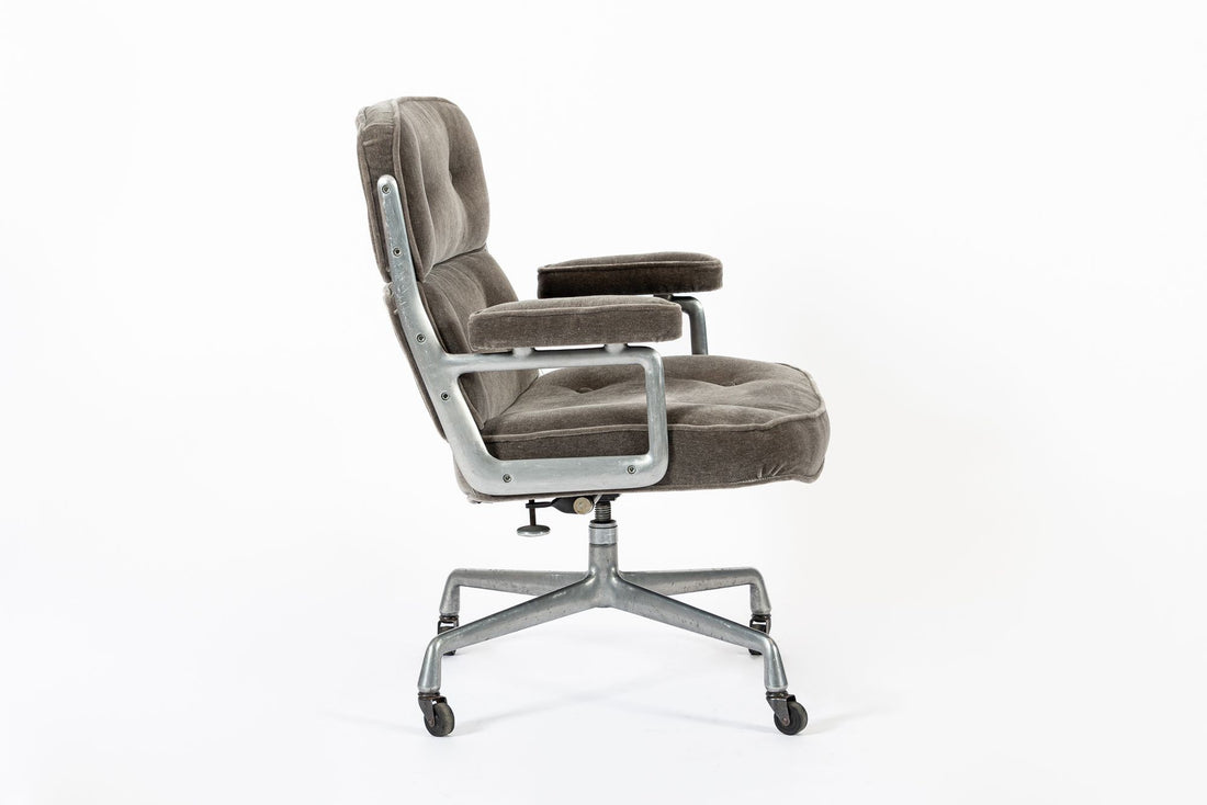 Vintage Eames Time Life Gray Velvet Office Chair Herman Miller 1978
