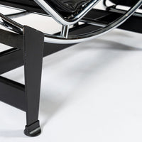 Cassina LC4 Black Leather Chaise Lounge Chair by Le Corbusier 1991