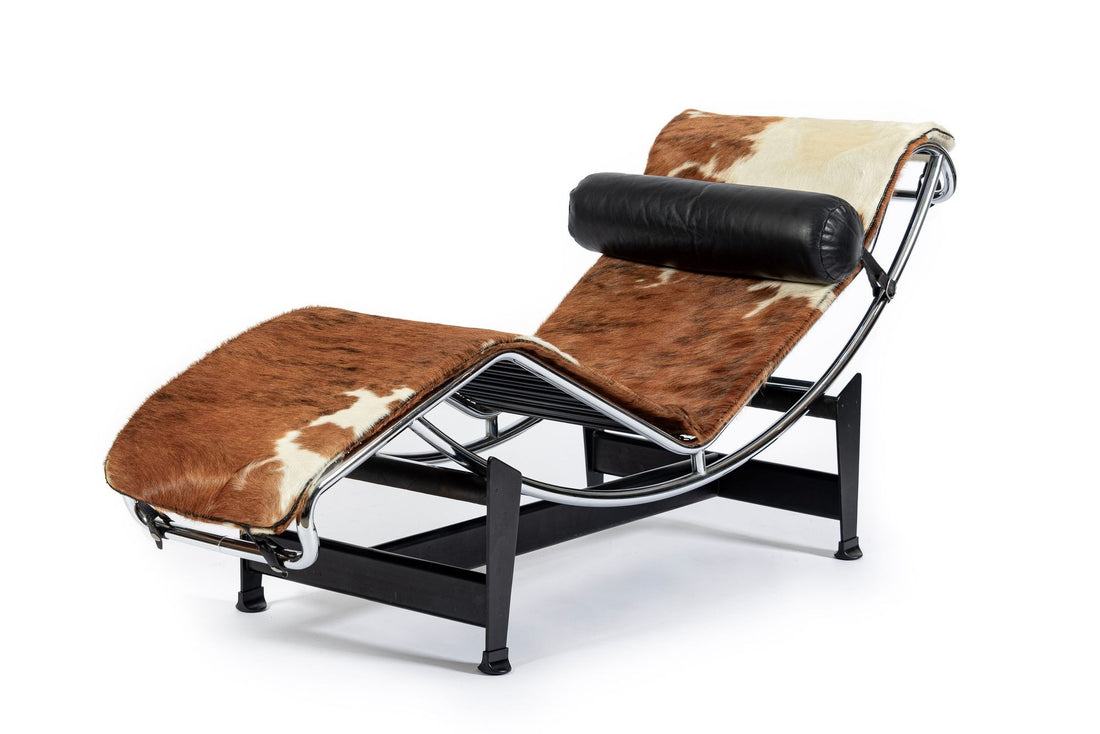 Vintage Cassina LC4 Cowhide Leather Chaise Lounge Chair by Le