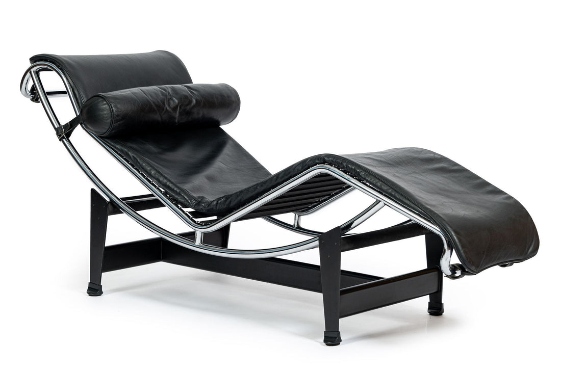 Cassina LC4 Black Leather Chaise Lounge Chair by Le Corbusier 1994