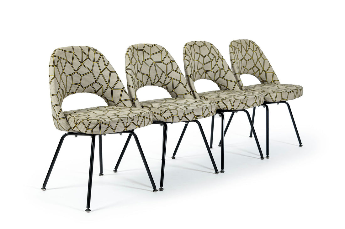 Set of 4 Eero Saarinen Executive Side Chairs for Knoll Mid Century Modern Black Metal