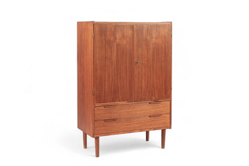Mid Century Danish Modern Teak Wood Storage or Bar Cabinet