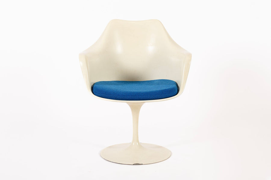 Original Fiberglass Tulip Arm Chair by Eero Saarinen for Knoll 1970s