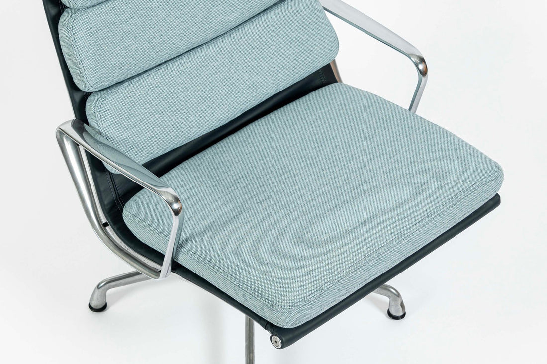 Eames Soft Pad Recliner for Herman Miller, Blue Gray Aluminum Group Lounge Chair