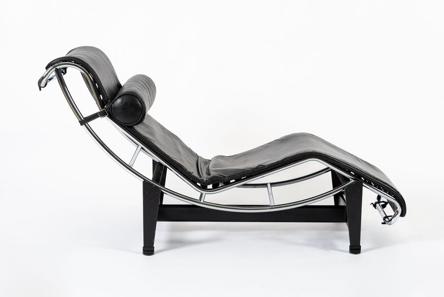 Cassina LC4 Black Leather Chaise Lounge Chair by Le Corbusier 1991
