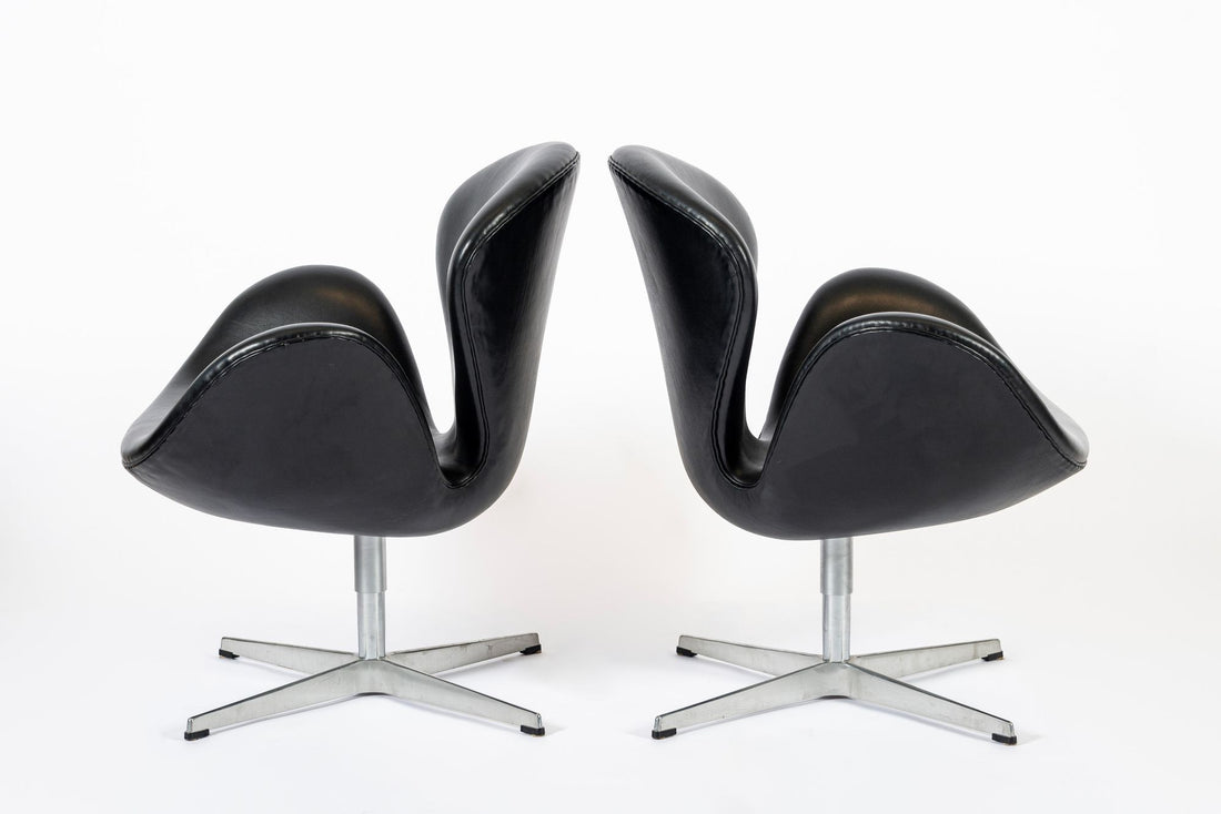 Mid Century Danish Black Leather Swan Chairs by Arne Jacobsen for Fritz Hansen