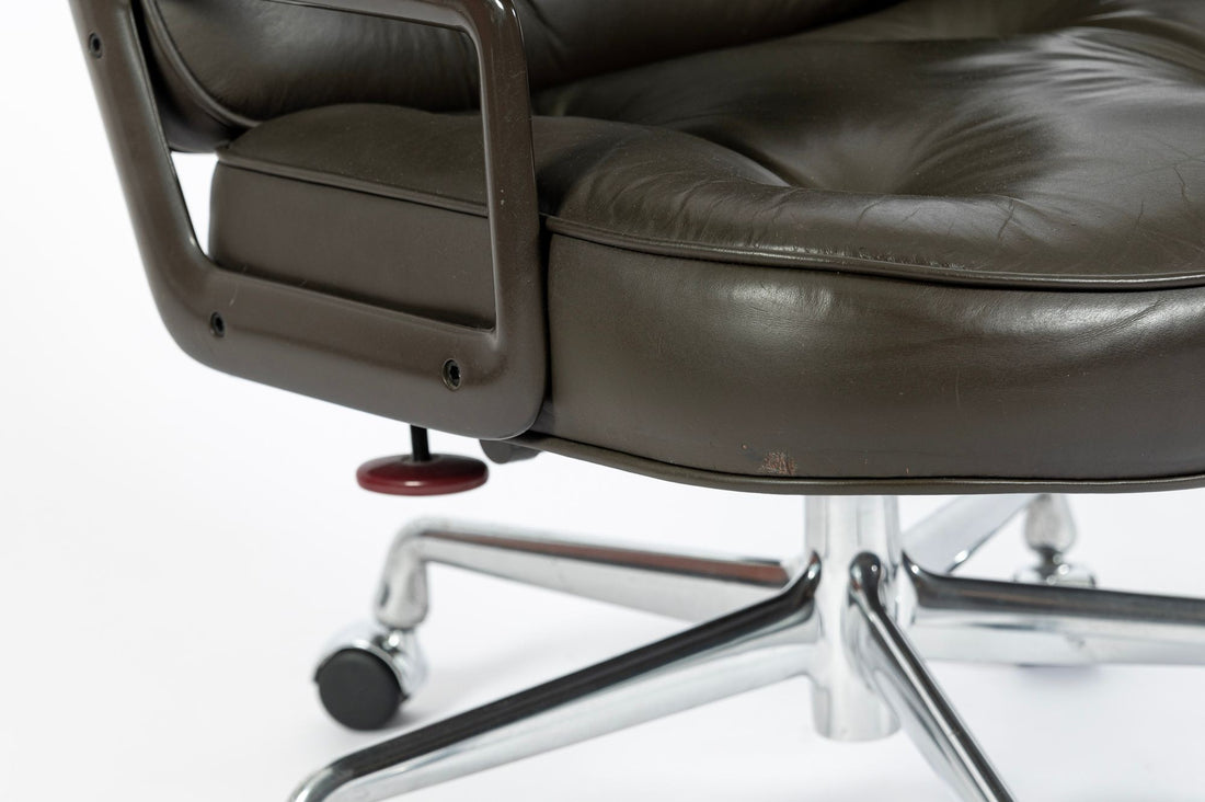 Eames Time Life Executive Lobby Chair for Herman Miller, Dark Gray Leather Office Desk Chair, 1988