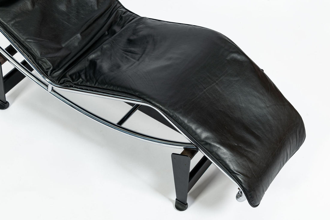 Cassina LC4 Black Leather Chaise Lounge Chair by Le Corbusier 1981