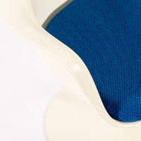 Original Fiberglass Tulip Arm Chairs by Eero Saarinen for Knoll 1970s