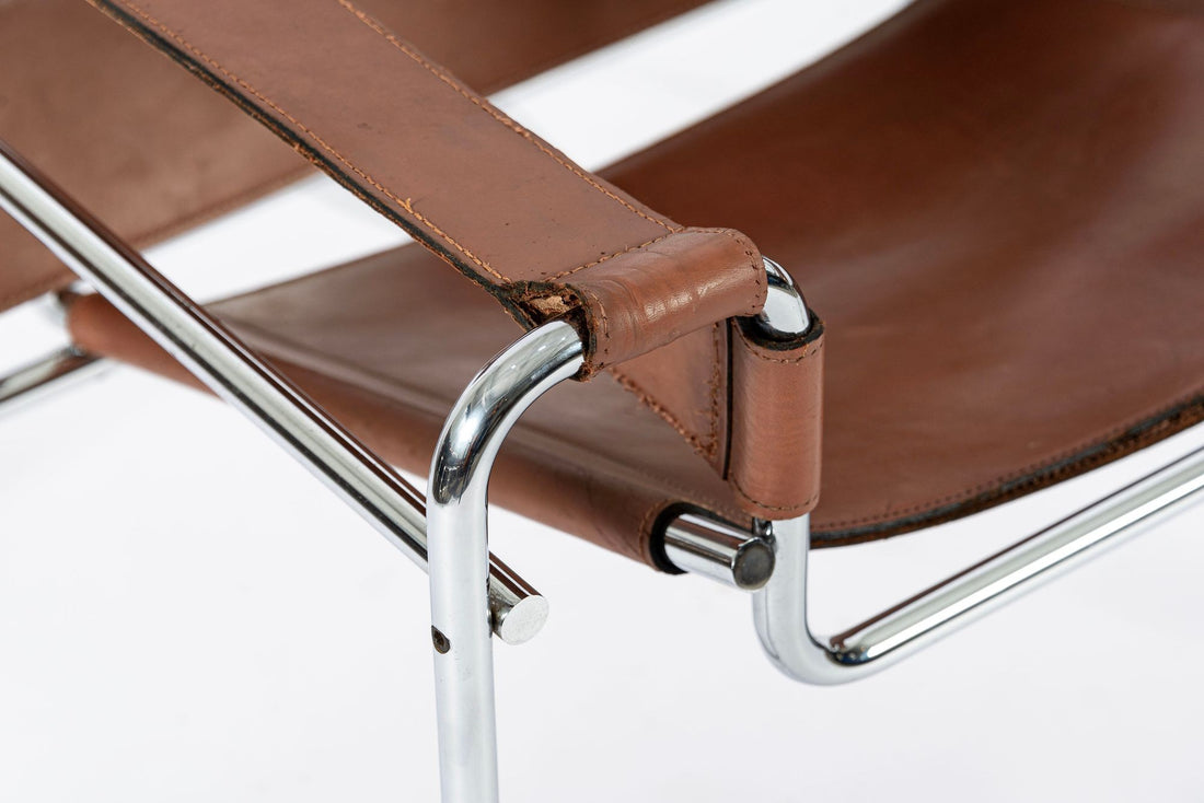 Mid Century Brown Wassily Lounge Chair by Marcel Breuer