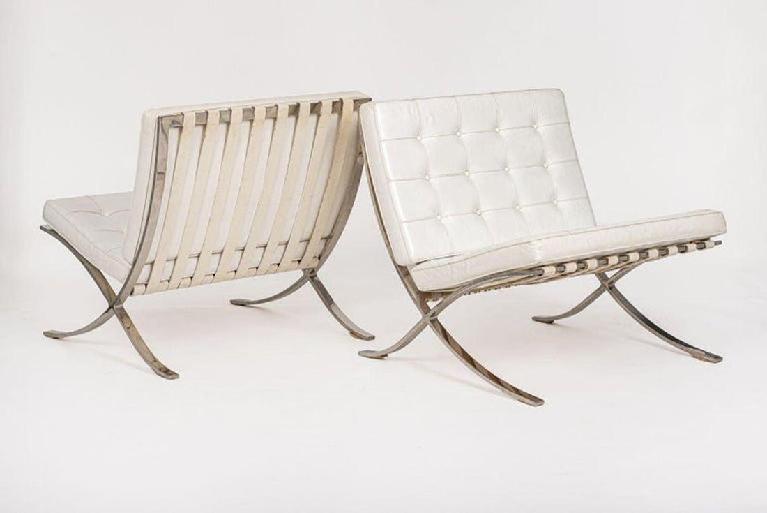 Mid Century White Barcelona Chairs by Mies van der Rohe for Knoll, 1970s