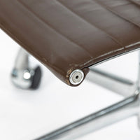 Set of 4 Eames Thin Pad Office Chairs for Herman Miller, Brown Leather Aluminum Group