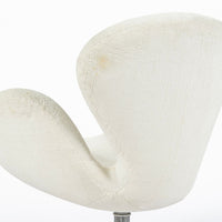 Mid Century Danish White Swan Chairs by Arne Jacobsen for Fritz Hansen 1960s, 2 Avail