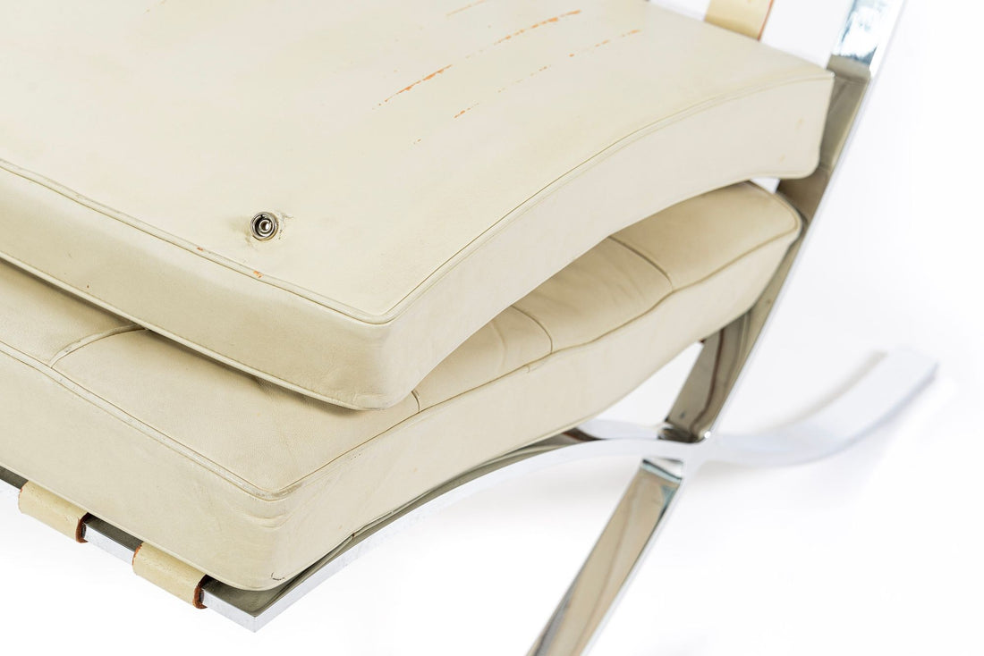 Mid Century Cream Barcelona Chairs by Mies van der Rohe for Knoll, 1980s