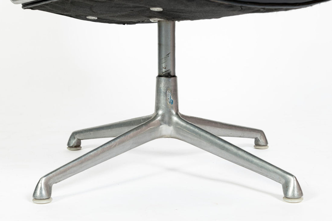 Early Eames Time Life Executive Chair Herman Miller, 1960s, Xerox Corp.