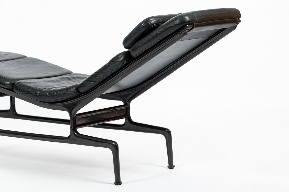 Vintage Mid-Century Eames ES106 “Billy Wilder” Chaise Lounge for Herman Miller