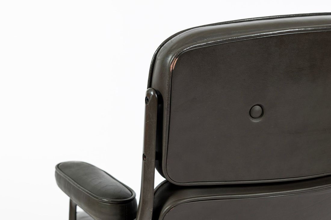 Eames Time Life Executive Lobby Chair for Herman Miller, Dark Gray Leather Office Desk Chair, 1988