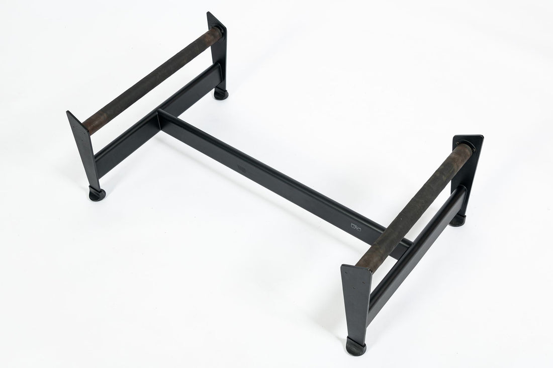 Cassina LC4 Black Leather Chaise Lounge Chair by Le Corbusier 1981