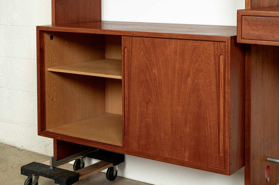 Mid-Century Modern Teak Wall Unit Bookcase RY100 by Hans Wegner for Ry Møbler, 1960s