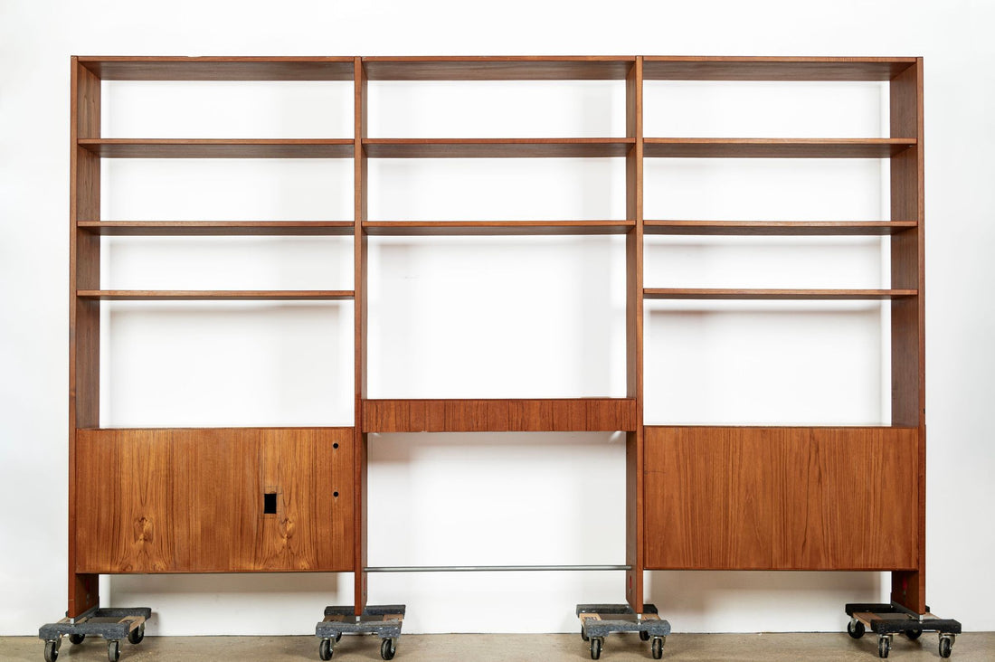 Mid-Century Modern Teak Wall Unit Bookcase RY100 by Hans Wegner for Ry Møbler, 1960s
