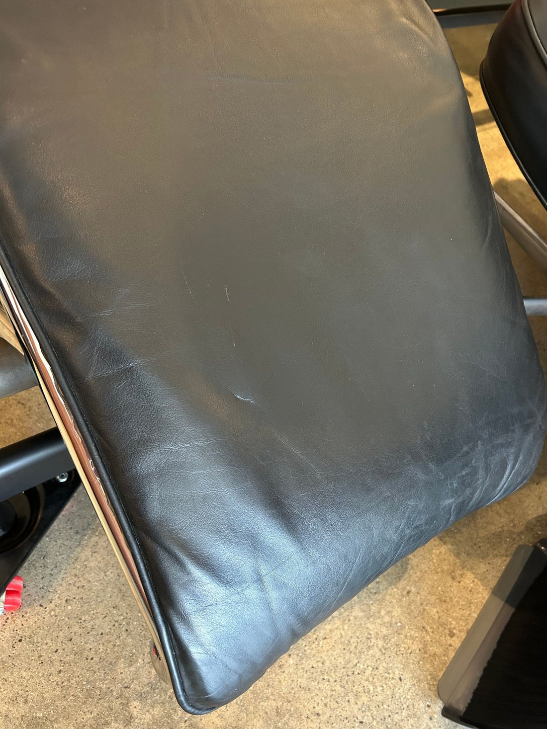 Cassina LC4 Black Leather Chaise Lounge Chair by Le Corbusier 1981