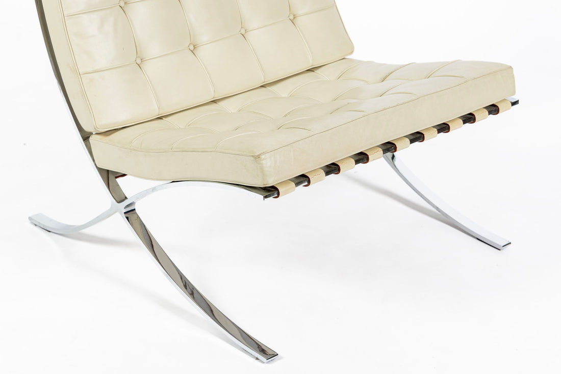 Mid Century Cream Barcelona Chairs by Mies van der Rohe for Knoll, 1980s