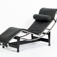Cassina LC4 Chaise Lounge Chair in Black Leather by Le Corbusier 1970s