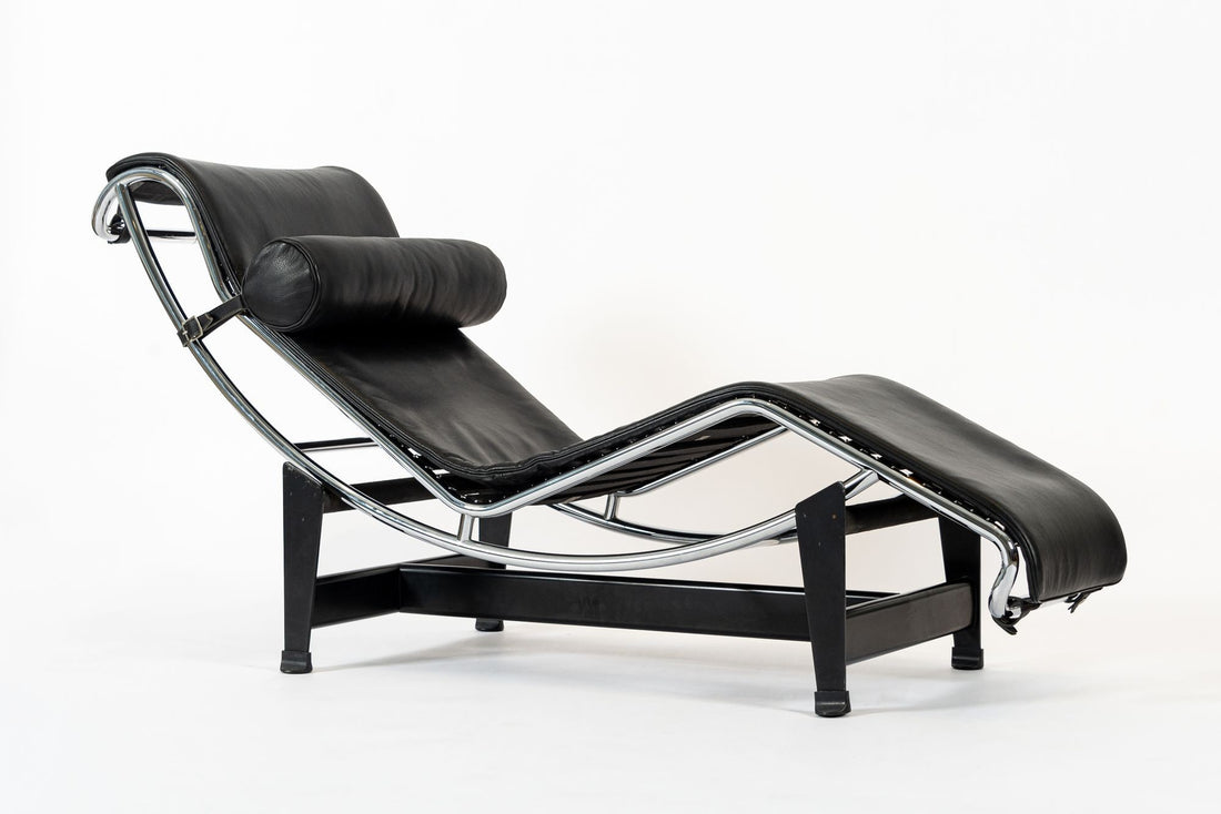 Cassina LC4 Black Leather Chaise Lounge Chair by Le Corbusier 2006