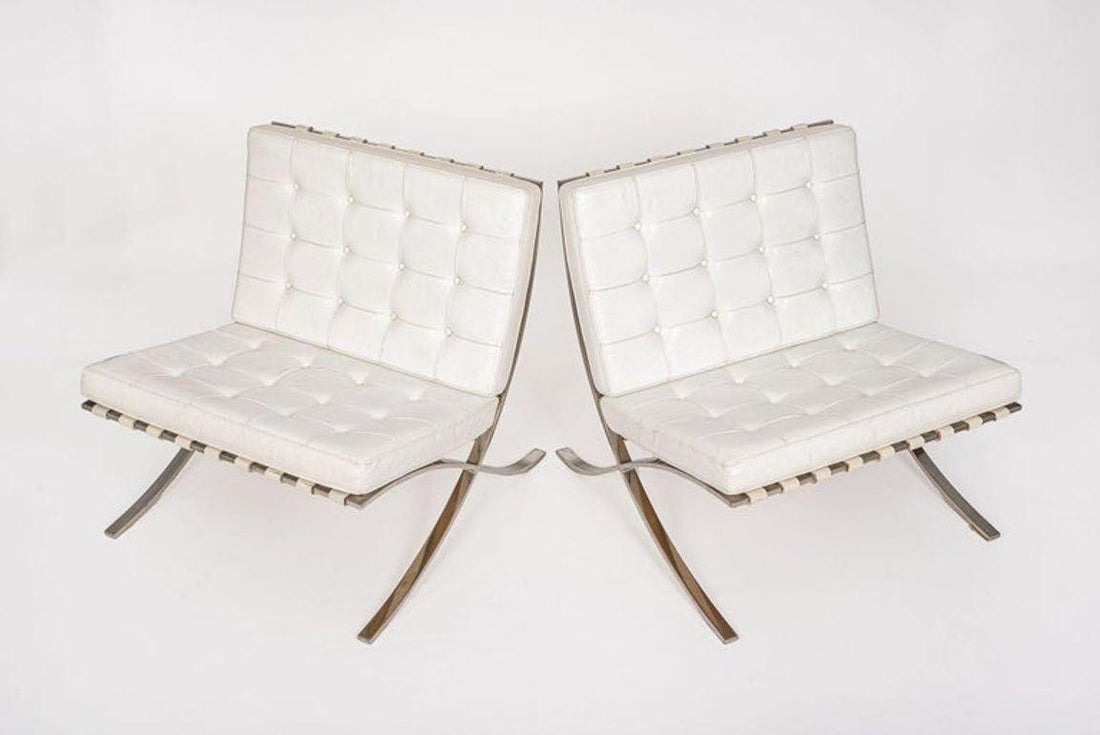 Mid Century White Barcelona Chairs by Mies van der Rohe for Knoll, 1970s