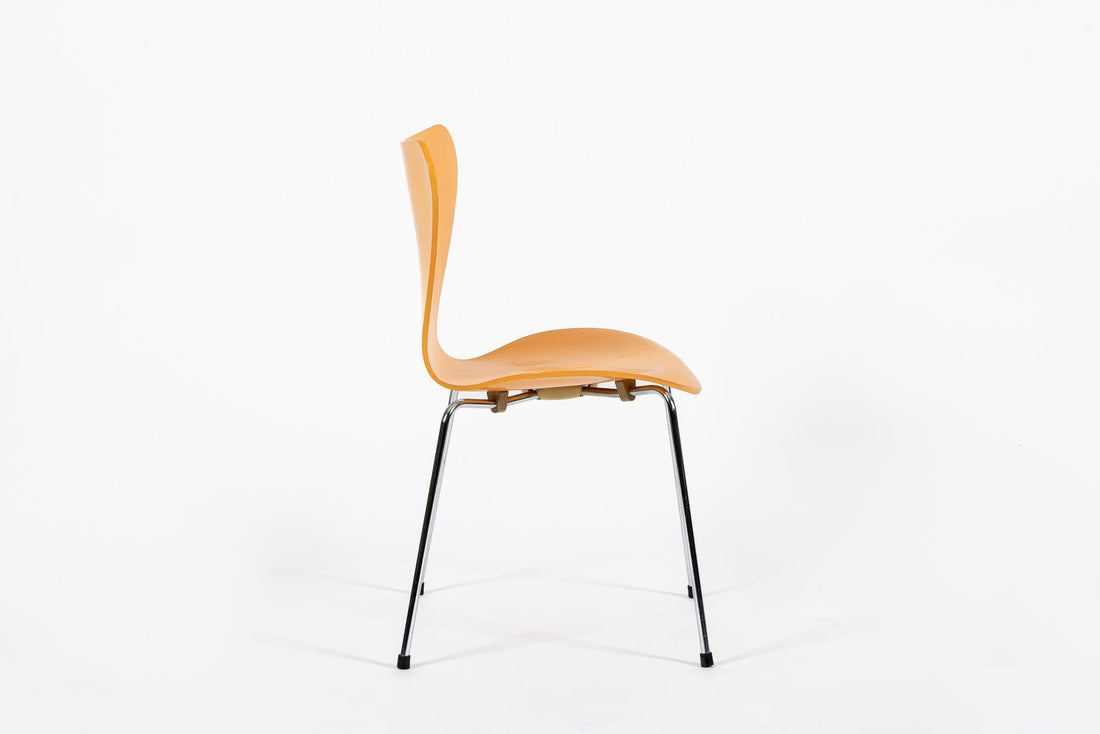 Yellow Danish Modern Dining Chair Series 7 by Arne Jacobsen for Fritz Hansen