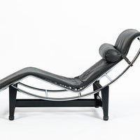 Cassina LC4 Chaise Lounge Chair in Black Leather by Le Corbusier 1970s