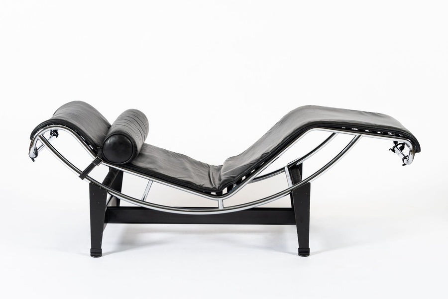 Cassina LC4 Black Leather Chaise Lounge Chair by Le Corbusier 1991