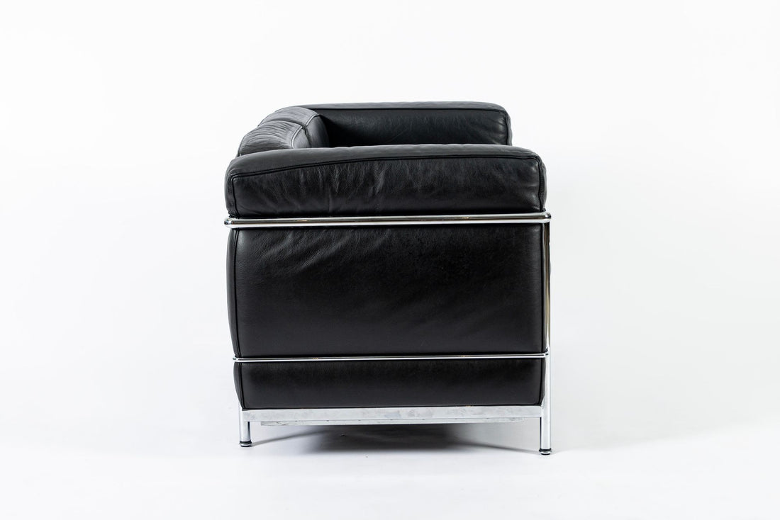 Authentic Cassina LC2 Black Leather Two-Seat Sofa by Le Corbusier 1994