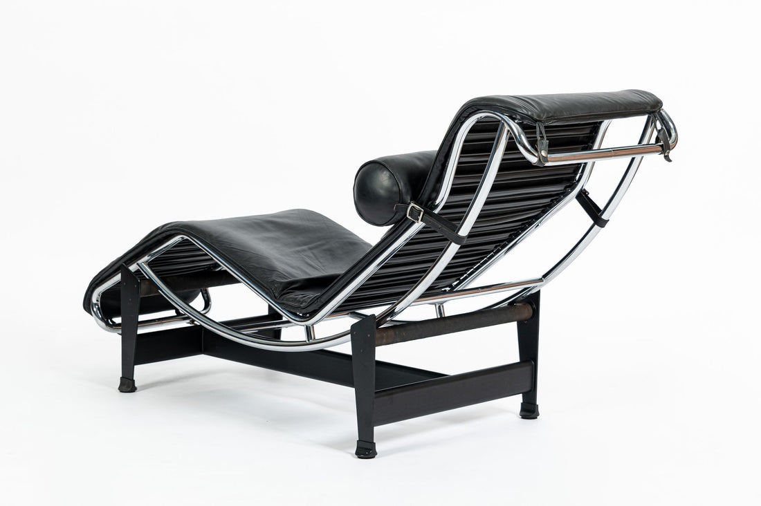 Cassina LC4 Black Leather Chaise Lounge Chair by Le Corbusier 1981