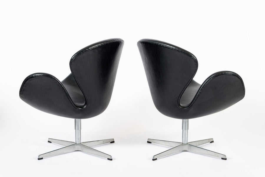 Mid Century Danish Black Leather Swan Chairs by Arne Jacobsen for Fritz Hansen