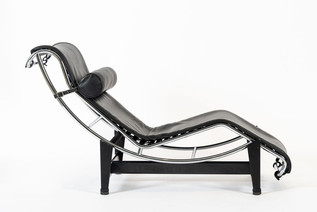 Cassina LC4 Black Leather Chaise Lounge Chair by Le Corbusier 2006