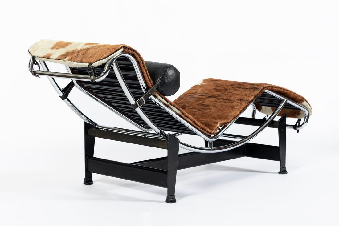 Vintage Cassina LC4 Cowhide Leather Chaise Lounge Chair by Le Corbusier 1960s