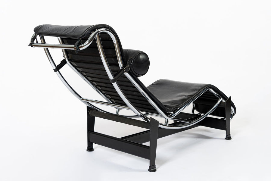 Cassina LC4 Black Leather Chaise Lounge Chair by Le Corbusier 1991