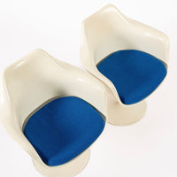 Original Fiberglass Tulip Arm Chairs by Eero Saarinen for Knoll 1970s
