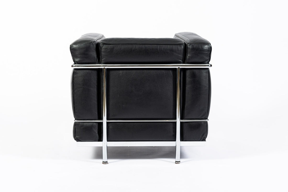 Authentic Cassina LC2 Black Leather Petit Lounge Chair by Le Corbusier, 4x Avail