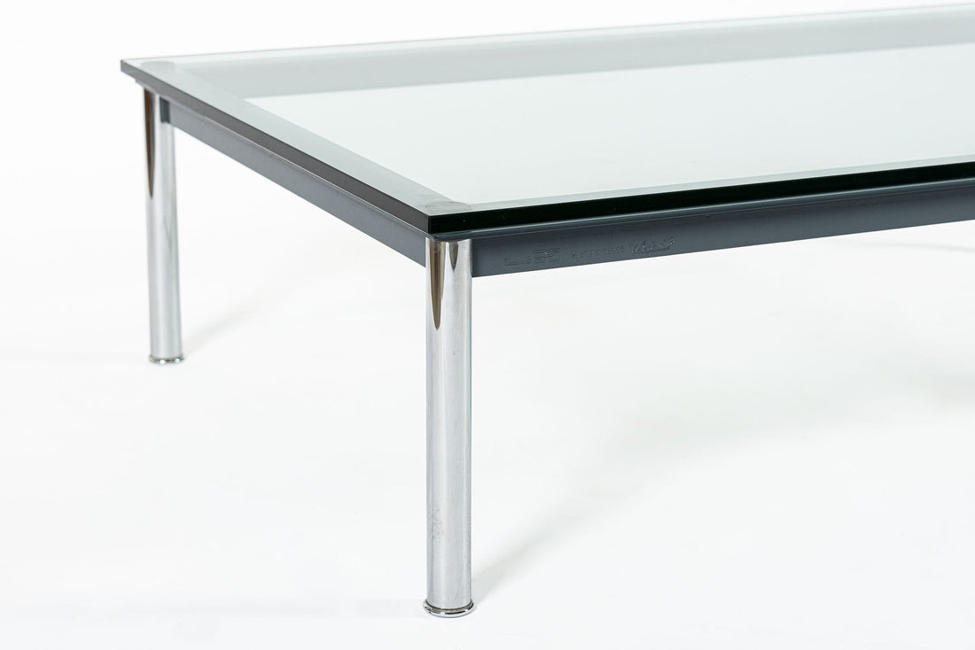 Bauhaus LC10-P Low Glass Coffee Table by Le Corbusier for Cassina